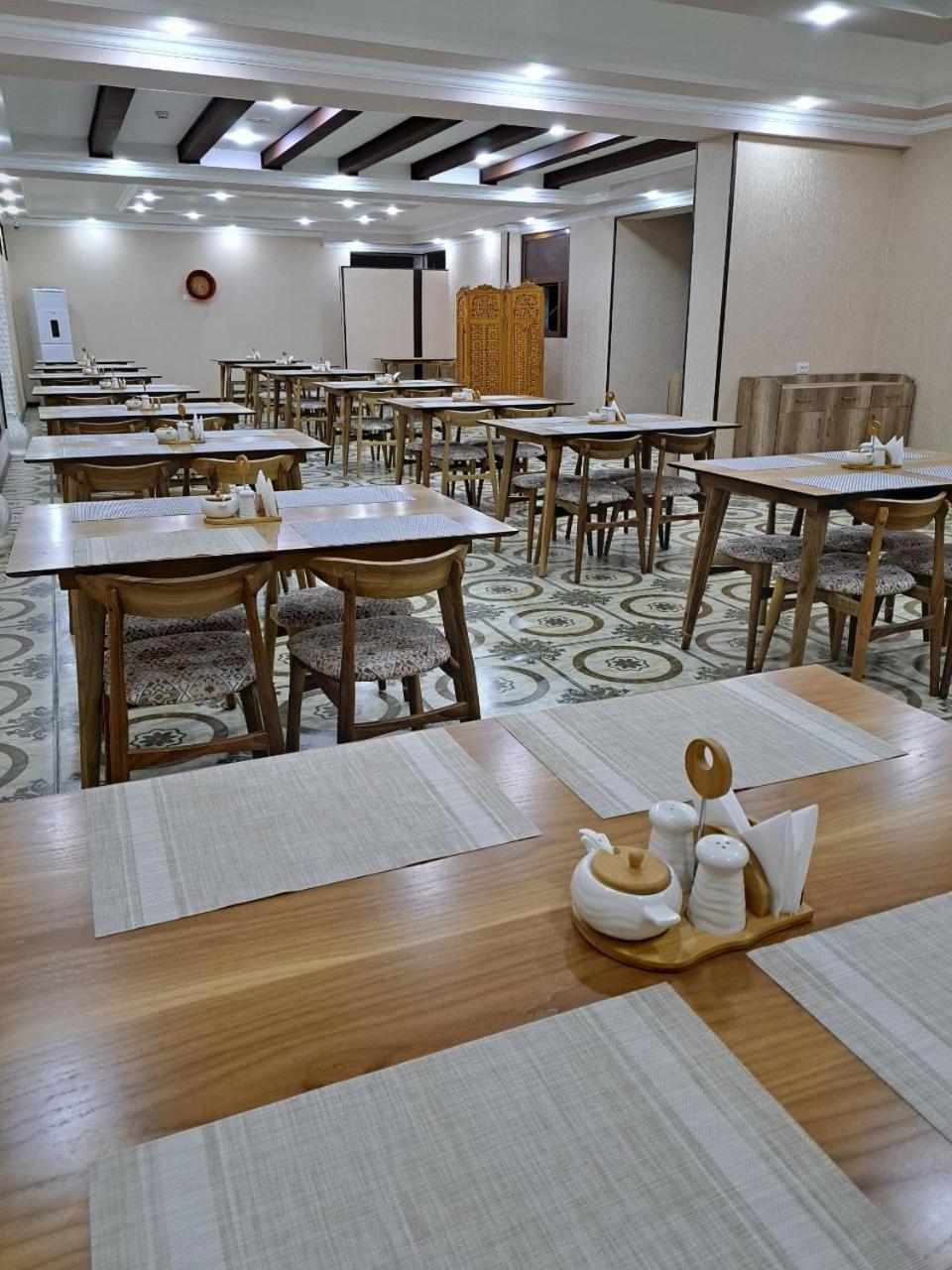 Caravan Plaza Inn Boutique Buchara Exterior foto